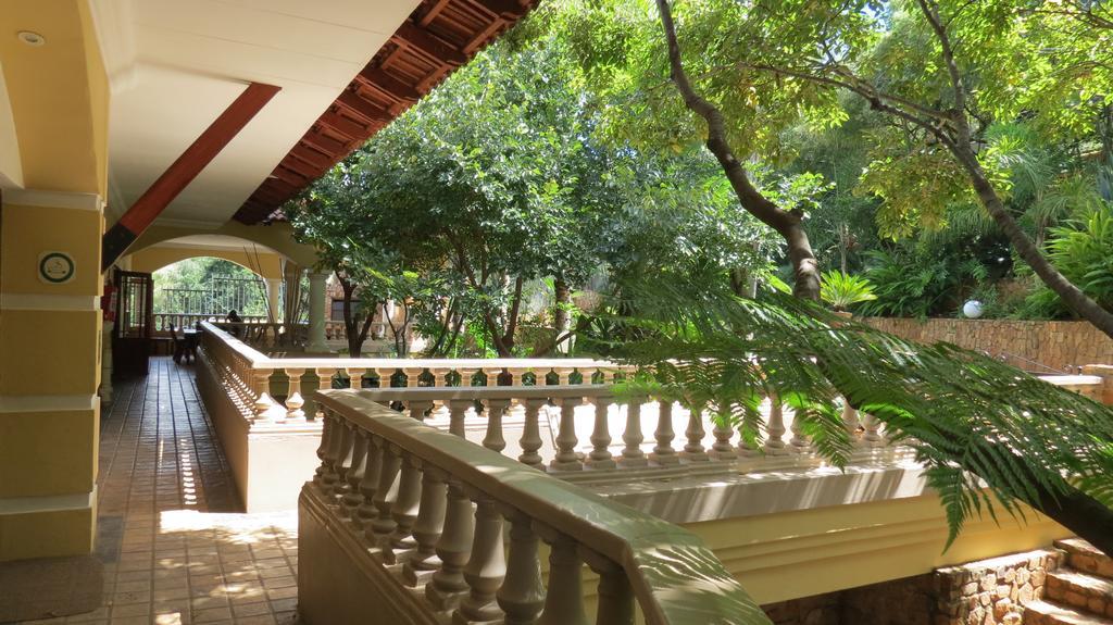 Eagles Rock Guest House Претория Экстерьер фото
